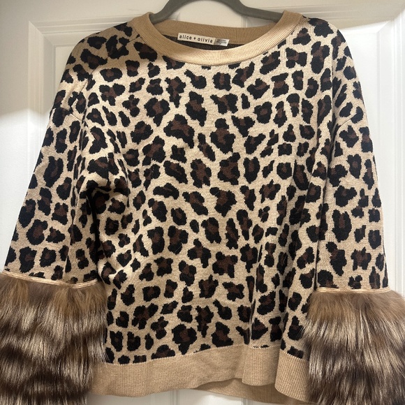 Alice + Olivia leopard print fox fur sweater - size small - Picture 1 of 4